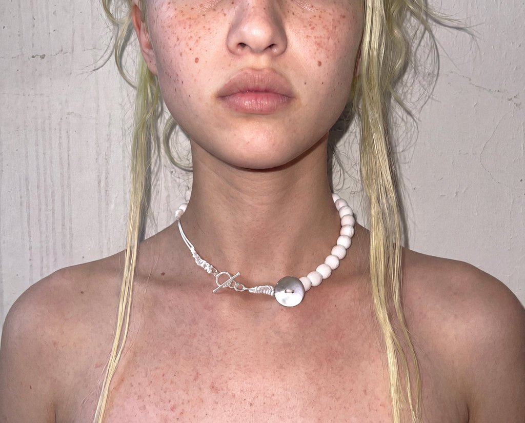 37.2° Off centre necklace — lookbook