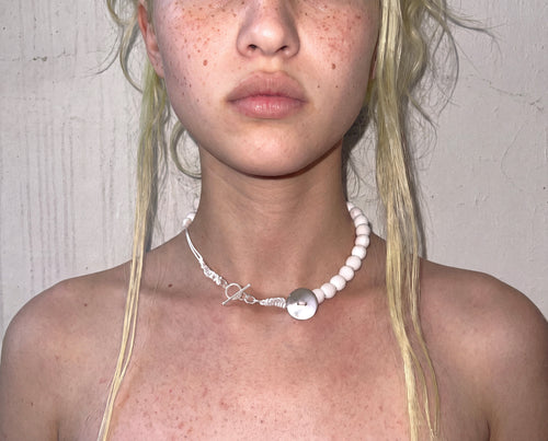 37.2° Off centre necklace — lookbook